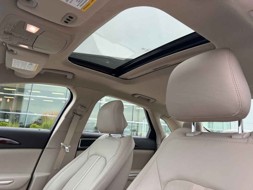 2016 Lincoln MKZ Reserve