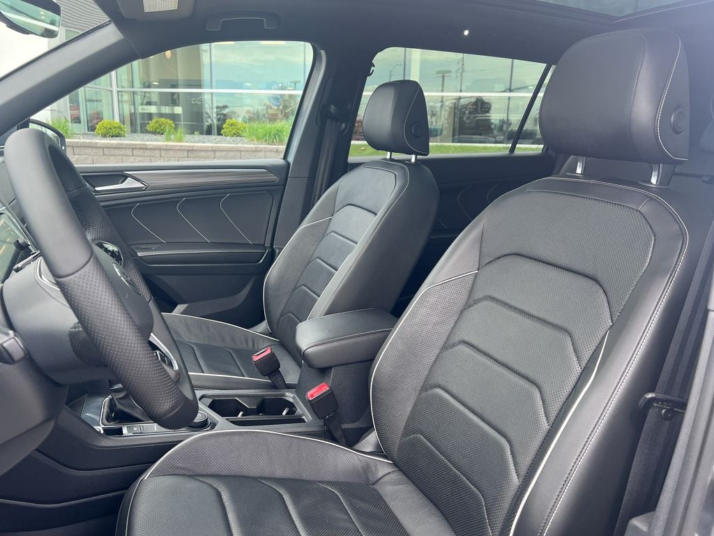 2022 Volkswagen Tiguan 2.0T SEL R-Line