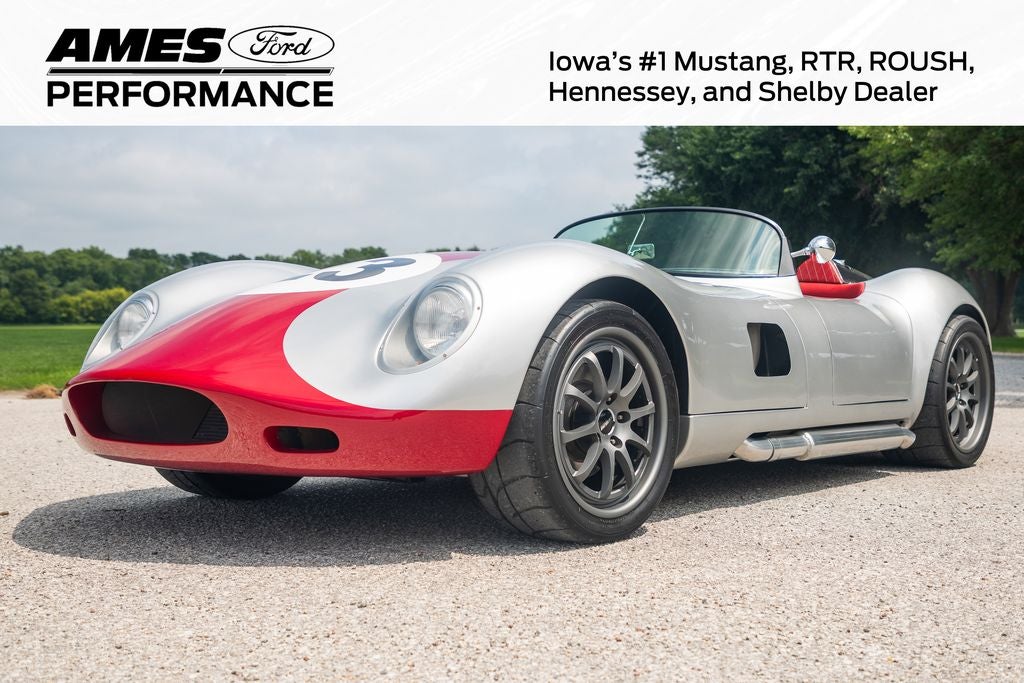 2010 Lucra LC470 Base