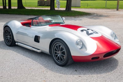 2010 Lucra LC470 Base