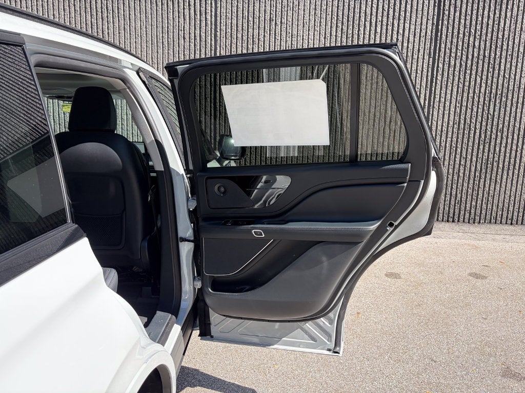 2027 Lincoln Aviator Premiere Premium