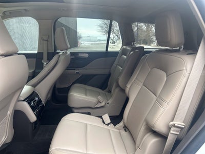 2023 Lincoln Aviator Standard