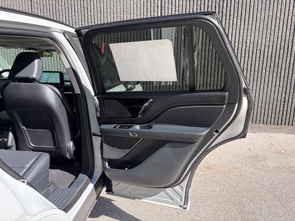 2027 Lincoln Aviator Premiere Premium