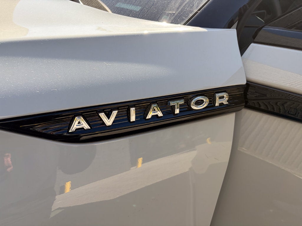 2027 Lincoln Aviator Premiere Premium
