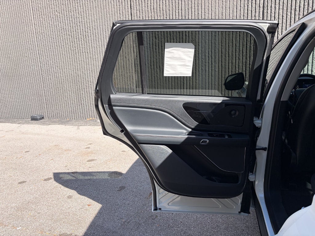 2027 Lincoln Aviator Premiere Premium