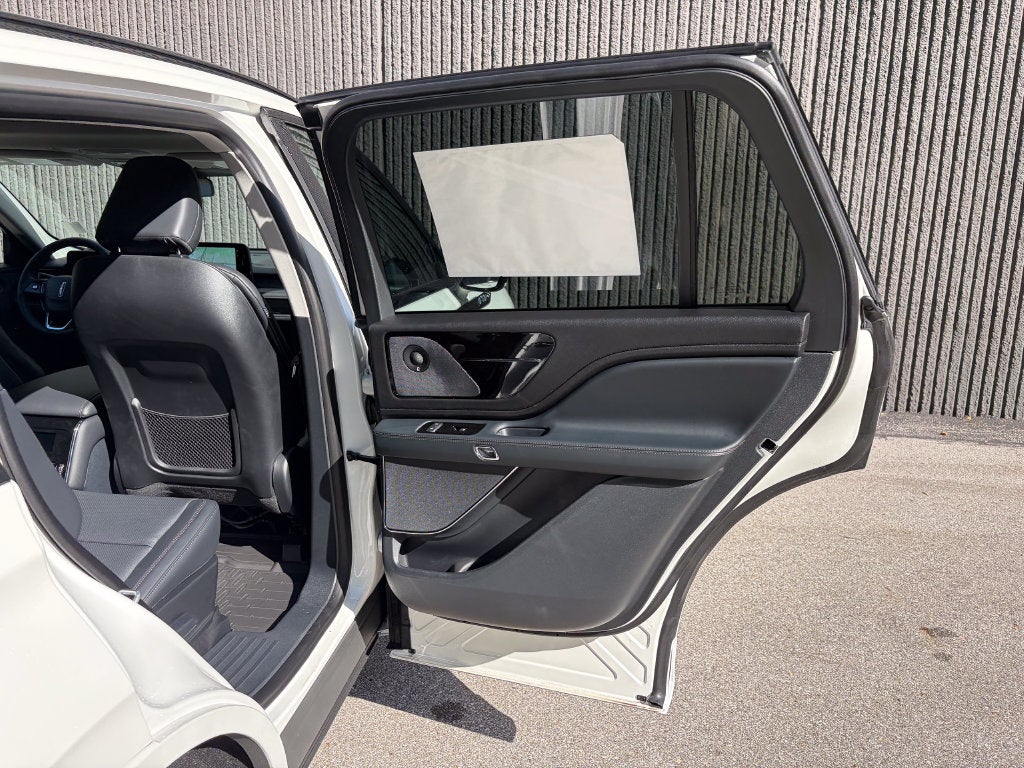 2027 Lincoln Aviator Premiere Premium
