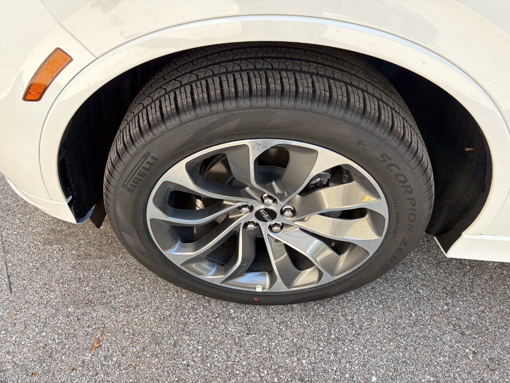 2027 Lincoln Aviator Premiere Premium