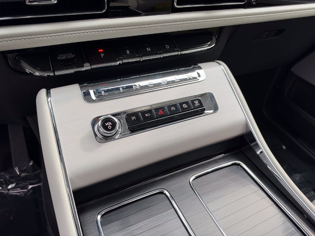 2027 Lincoln Aviator Reserve