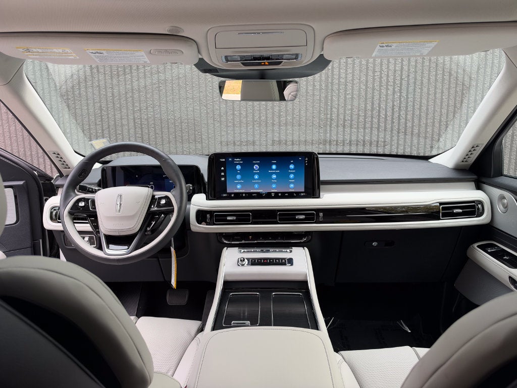 2027 Lincoln Aviator Reserve