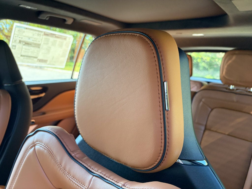 2027 Lincoln Aviator Black Label Premium