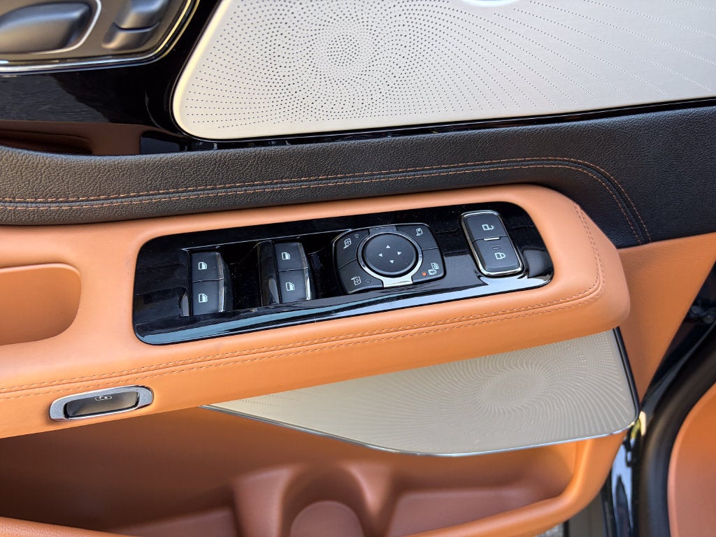 2027 Lincoln Aviator Black Label Premium