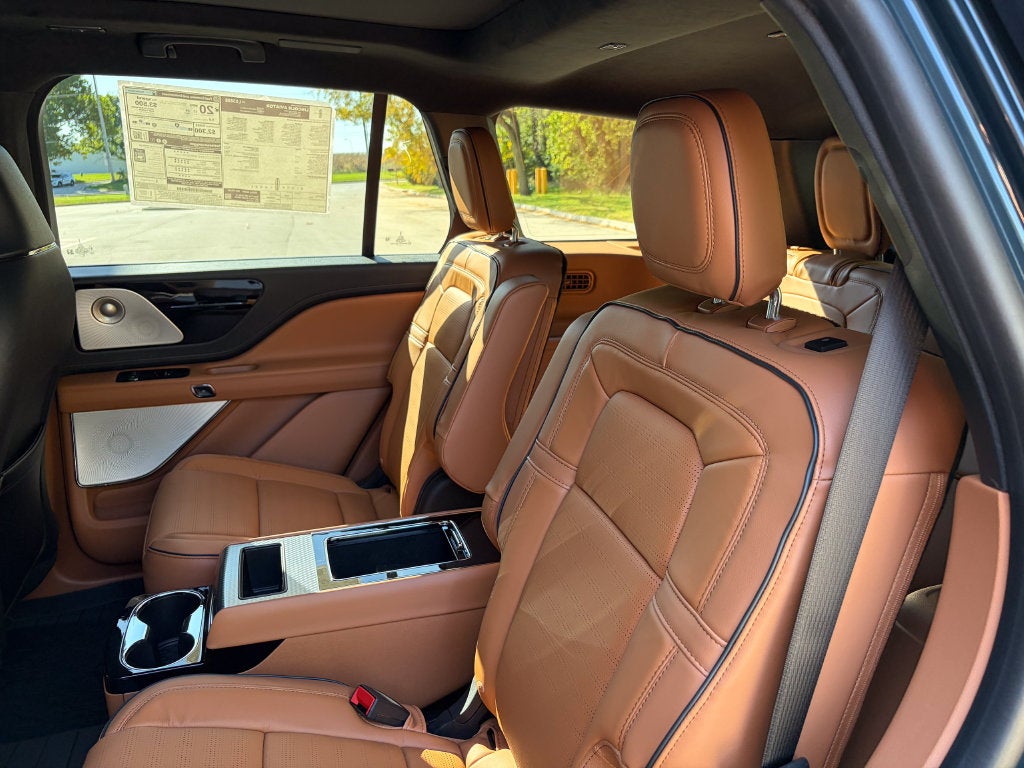 2027 Lincoln Aviator Black Label Premium