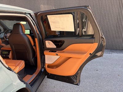 2027 Lincoln Aviator Black Label Premium