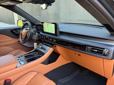 2027 Lincoln Aviator Black Label Premium