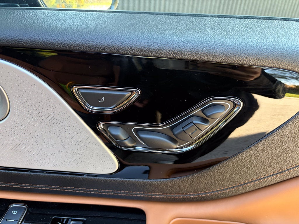 2027 Lincoln Aviator Black Label Premium