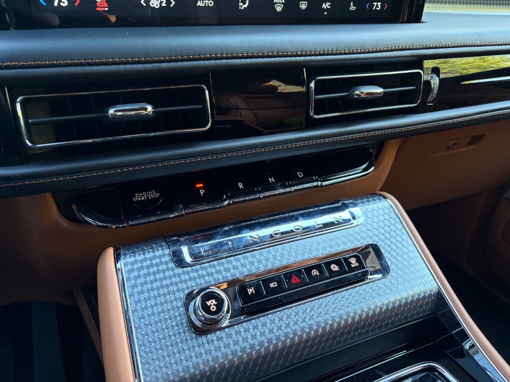2027 Lincoln Aviator Black Label Premium