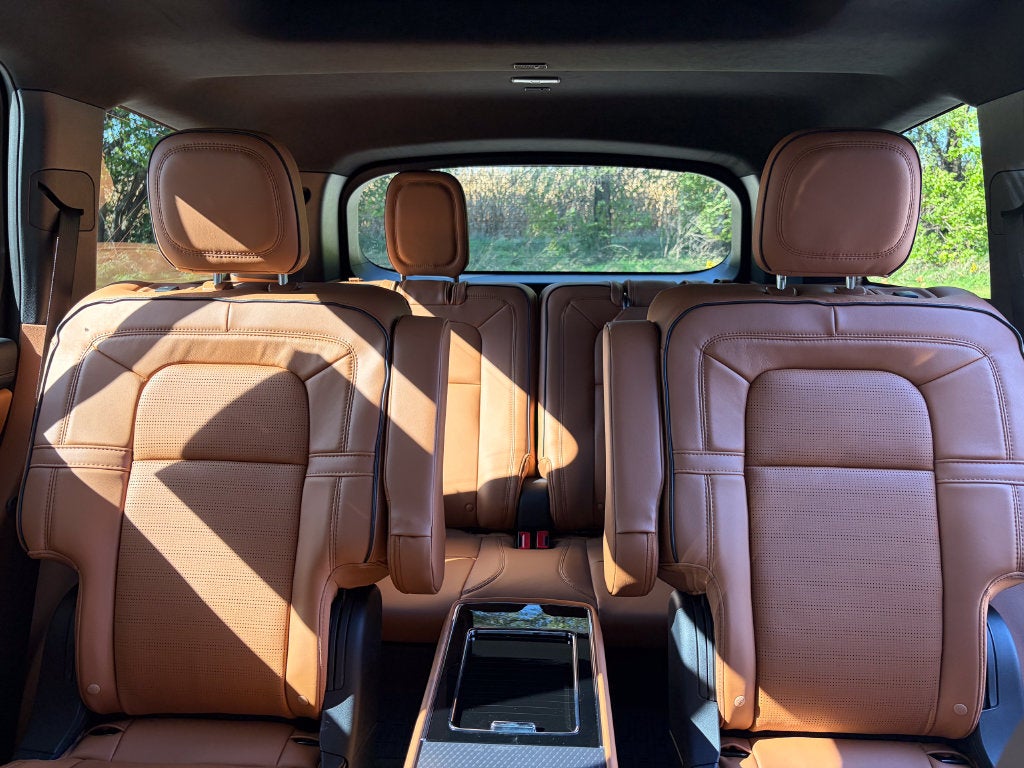 2027 Lincoln Aviator Black Label Premium