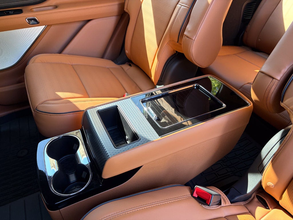 2027 Lincoln Aviator Black Label Premium