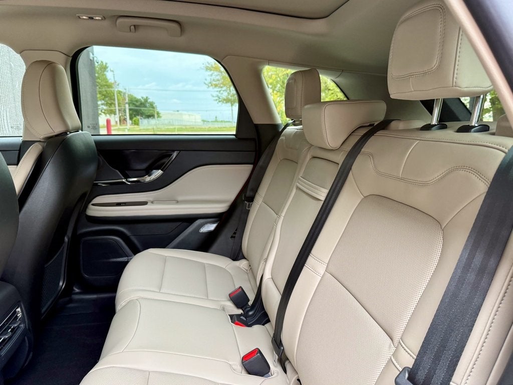 2025 Lincoln Corsair Premiere