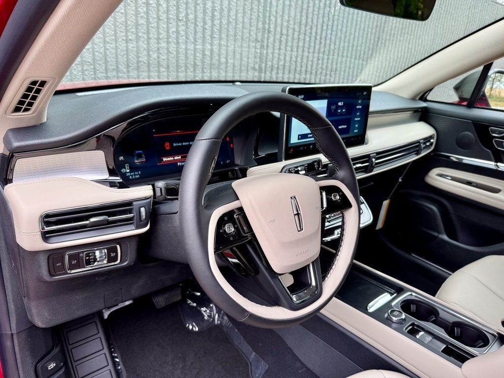 2025 Lincoln Corsair Premiere