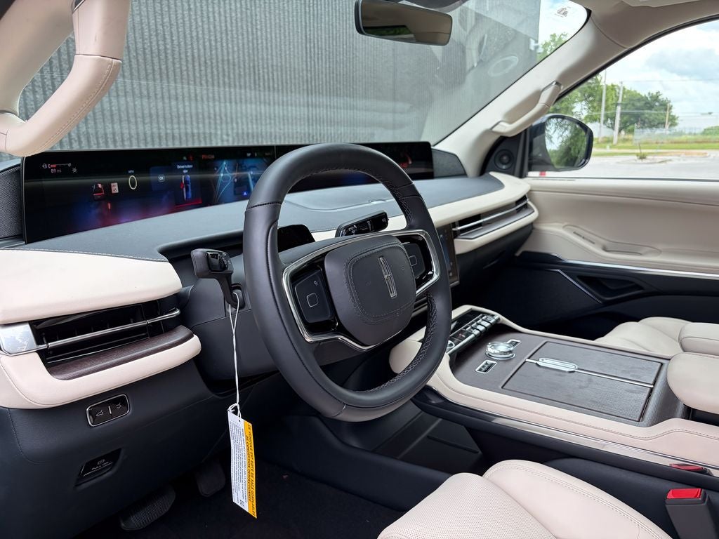 2027 Lincoln Navigator Reserve