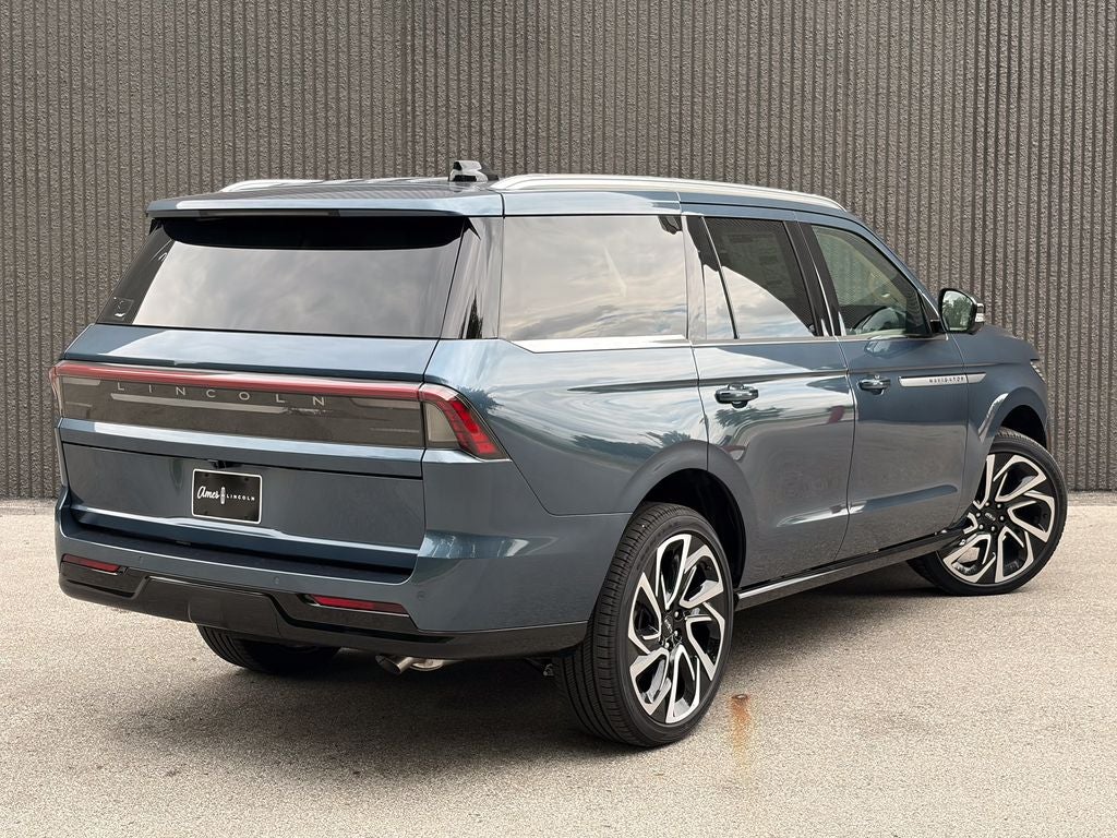 2027 Lincoln Navigator Reserve