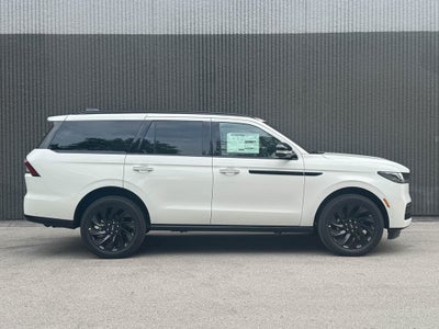 2025 Lincoln Navigator Reserve