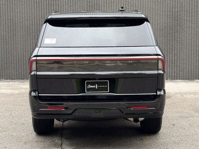 2027 Lincoln Navigator Reserve