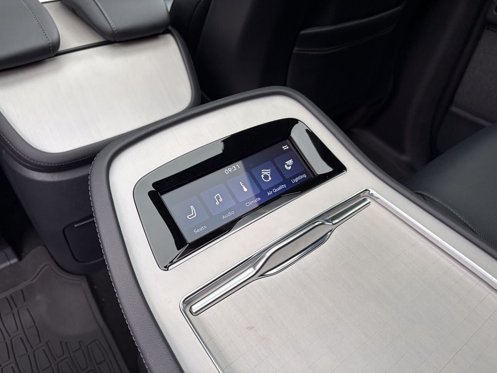2027 Lincoln Navigator Reserve