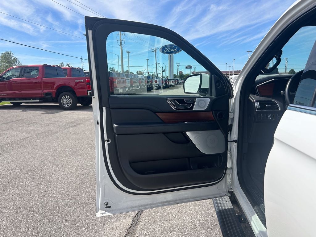 2024 Lincoln Navigator Reserve