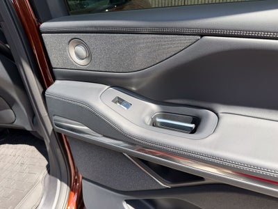 2027 Lincoln Navigator Reserve