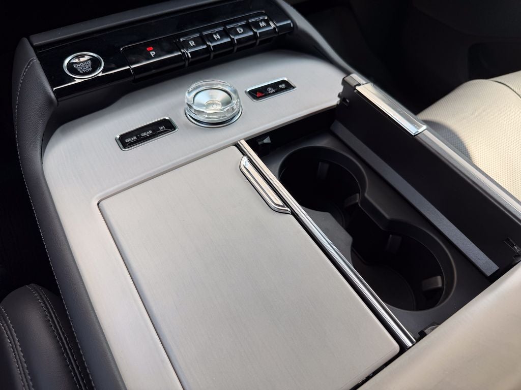2027 Lincoln Navigator Reserve