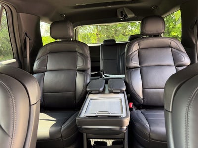 2027 Lincoln Navigator Reserve