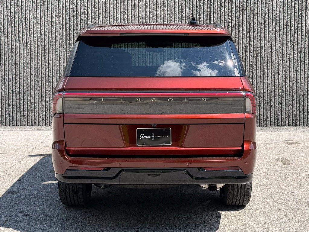 2027 Lincoln Navigator Reserve