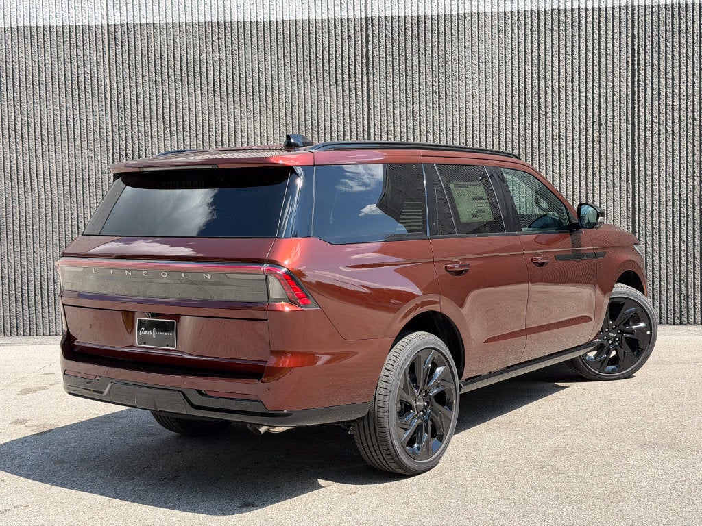 2027 Lincoln Navigator Reserve