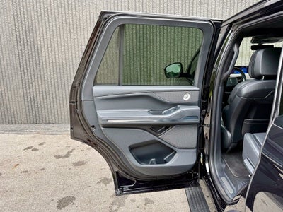 2025 Lincoln Navigator Reserve