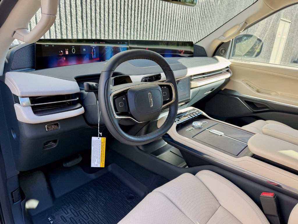 2027 Lincoln Navigator Reserve