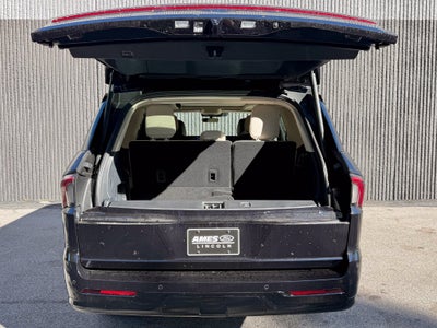 2027 Lincoln Navigator Reserve