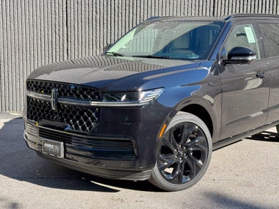 2027 Lincoln Navigator Reserve