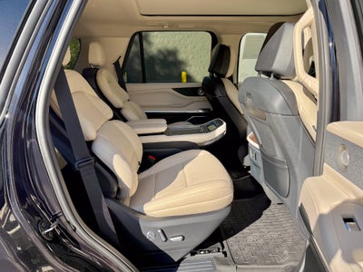 2027 Lincoln Navigator Reserve