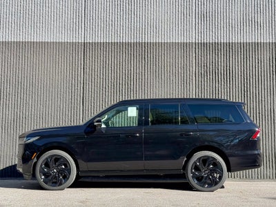 2027 Lincoln Navigator Reserve