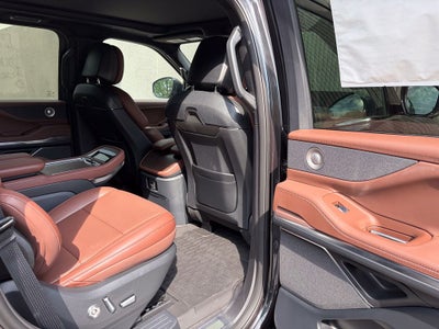 2027 Lincoln Navigator Reserve