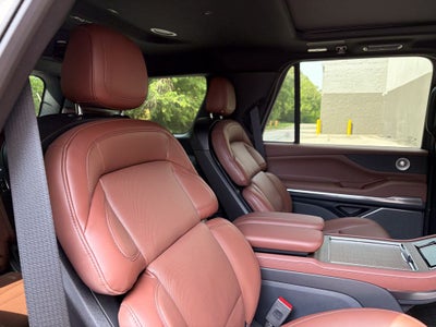 2027 Lincoln Navigator Reserve
