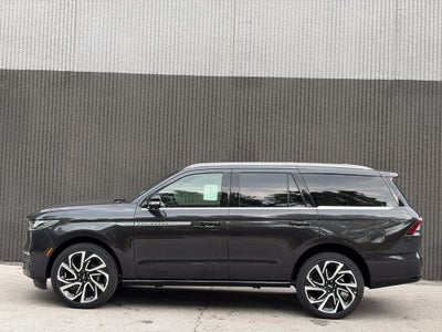 2027 Lincoln Navigator Reserve