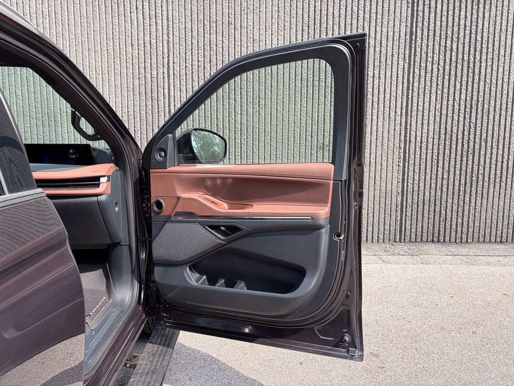 2027 Lincoln Navigator Reserve
