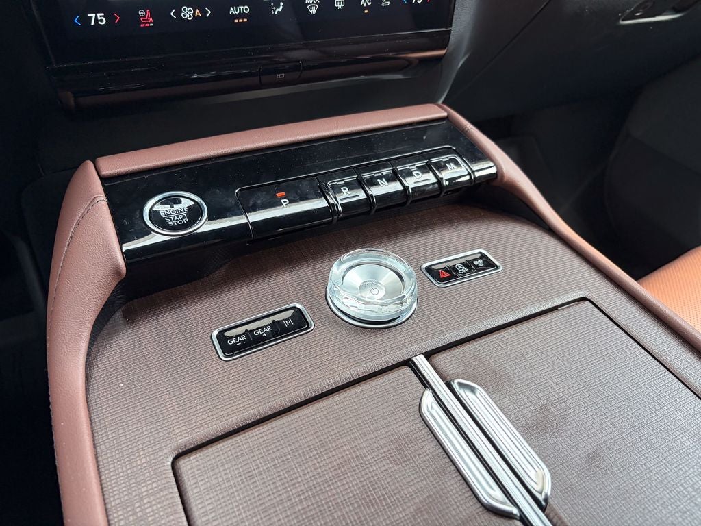 2027 Lincoln Navigator Reserve