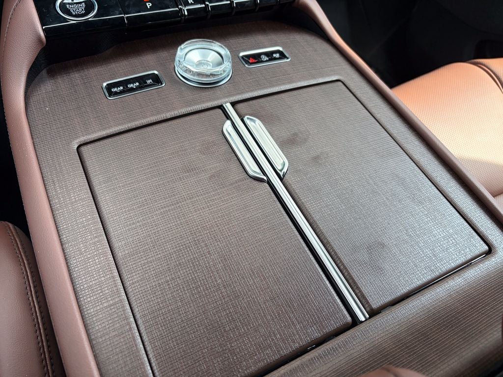 2027 Lincoln Navigator Reserve