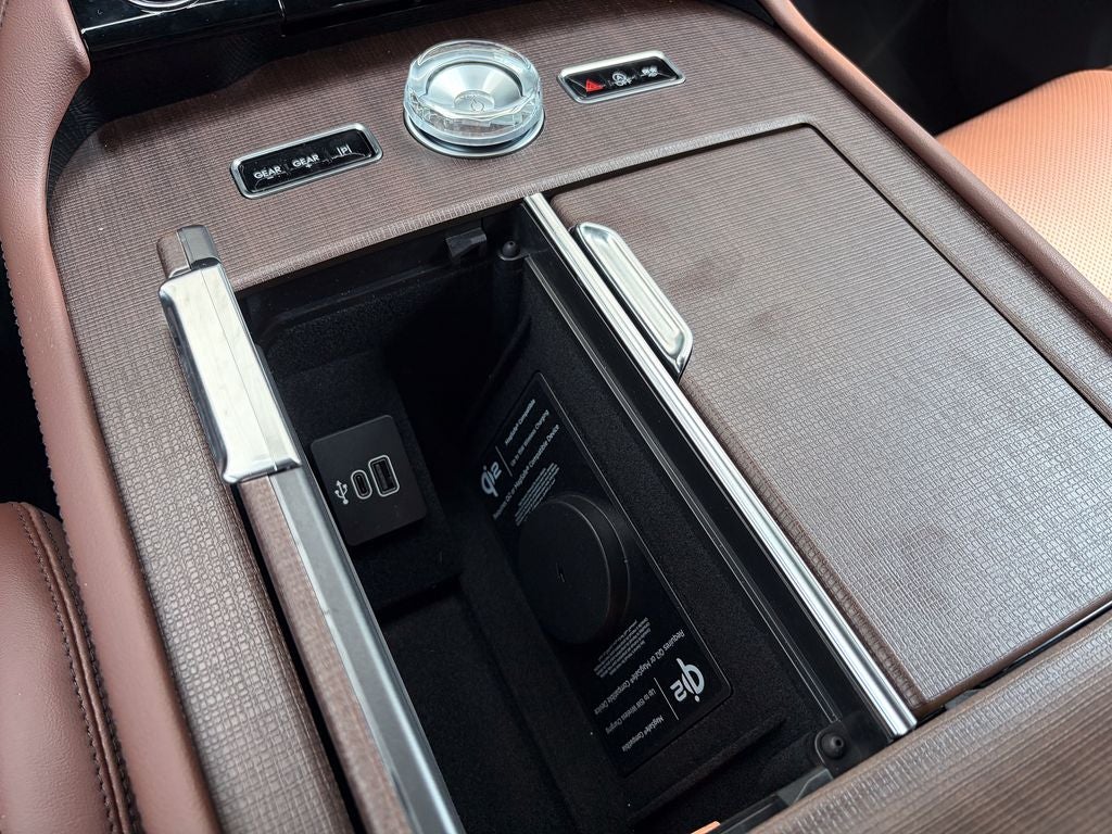 2027 Lincoln Navigator Reserve
