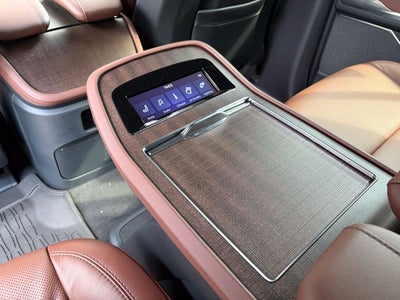 2027 Lincoln Navigator Reserve