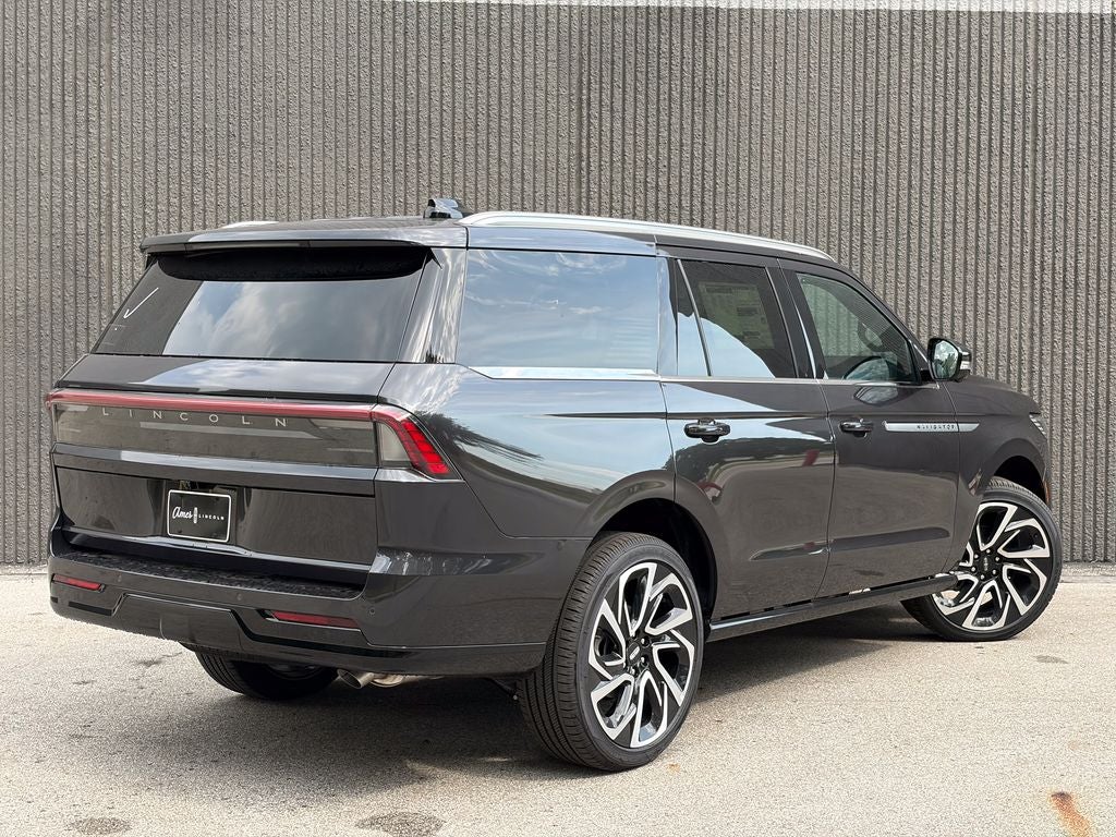 2027 Lincoln Navigator Reserve